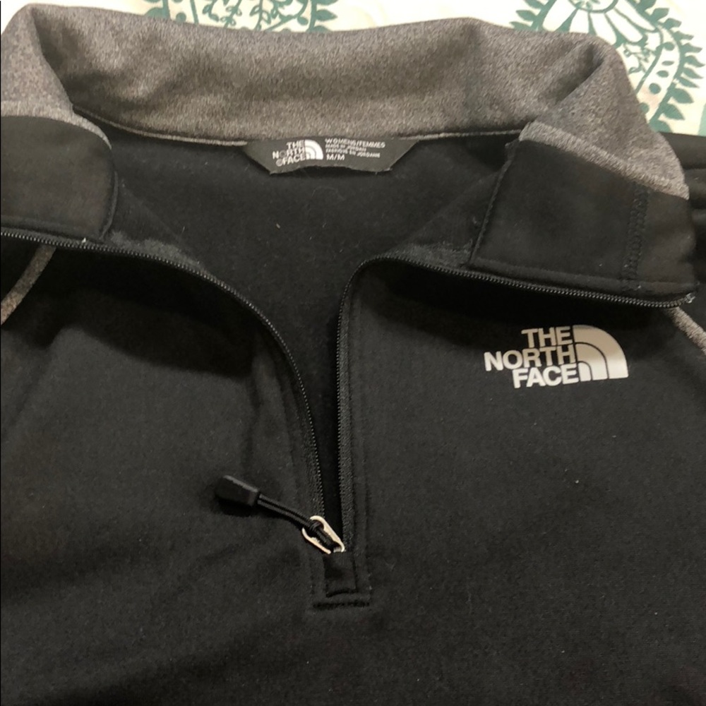 The North Face warm top - Medium